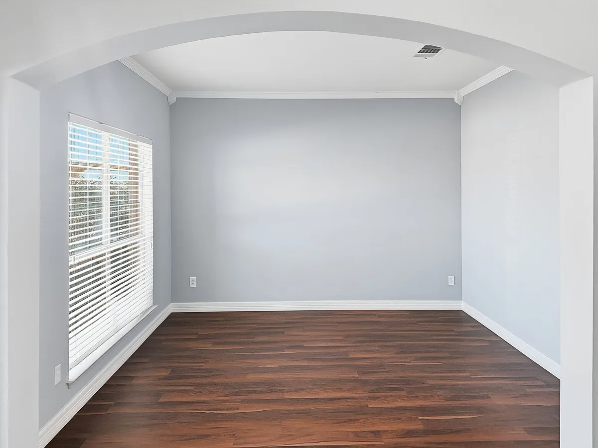 Building Photo - 5568 Murton Pl