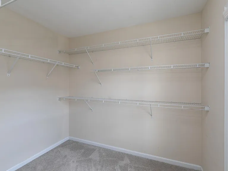 514 Dragby Ln — Photo 7