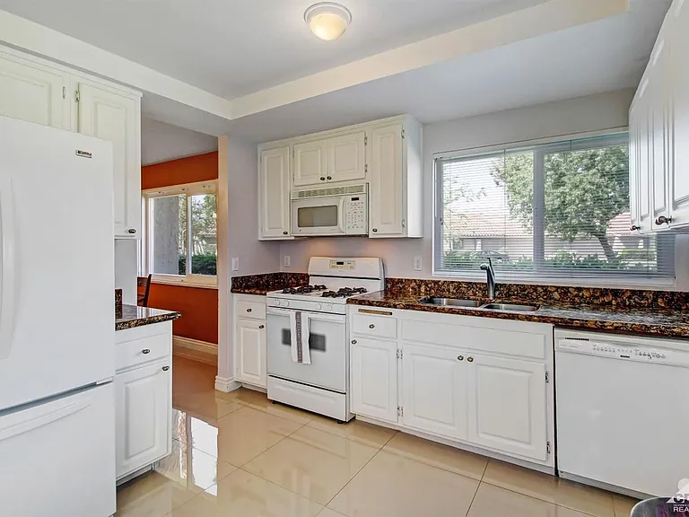 74855 San Cristoval Cir — Photo 13