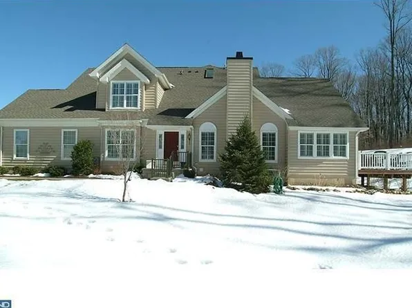 73 Sagewood Dr, Malvern, PA 19355