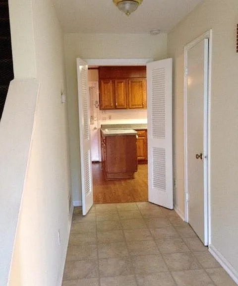 1436 Drayton Woods Dr — Photo 5