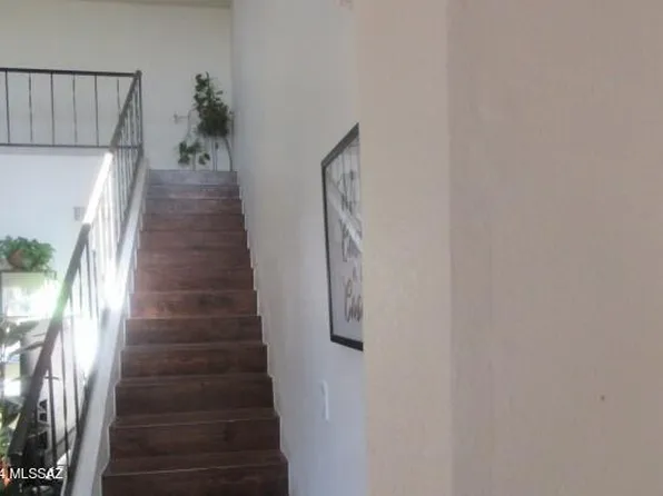 9 Pioneer Ct, Nogales, AZ 85621