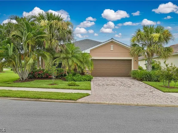 3153 Walnut Grove Ln, Alva, FL 33920