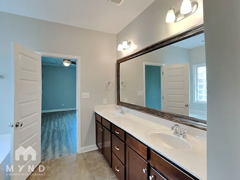 214 Balota St — Photo 14