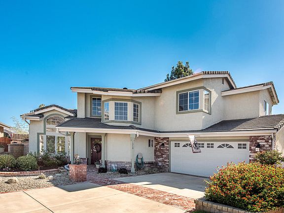 2nd image of 1058 Meadowlark Dr