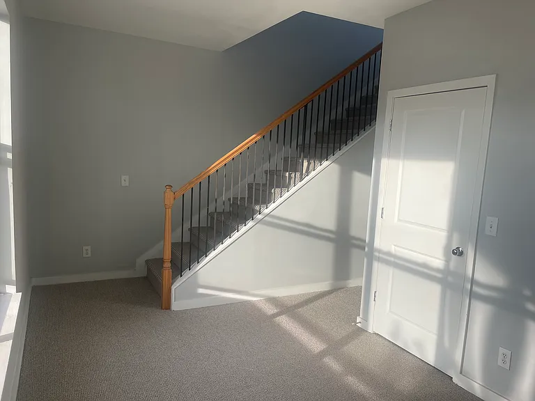 238 Walker St SW #29 — Photo 9