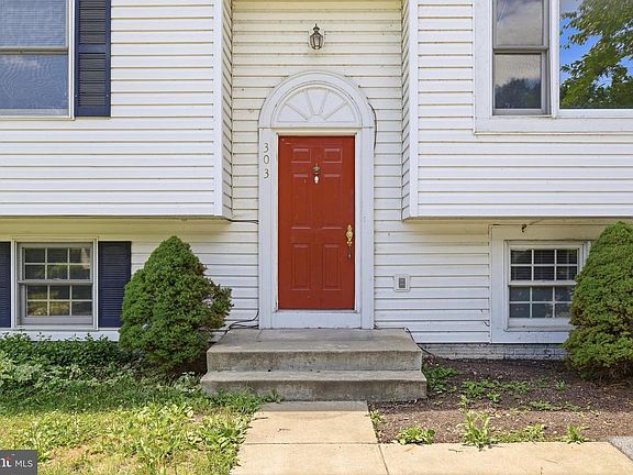 5th image of 303 Pembridge Dr