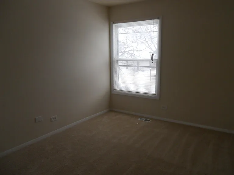 2176 N Heather Ln — Photo 7