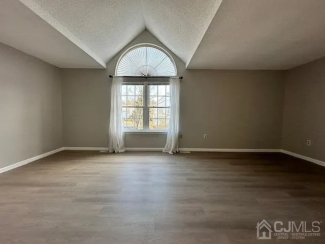 87 Sassafras Ct — Photo 10