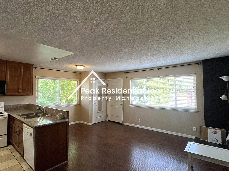 5555 Keoncrest Cir — Photo 4