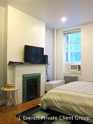 Rented by James Everett Lewis, LREB | media 4