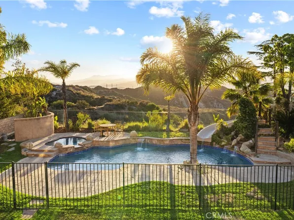 26003 Tennyson Ln, Stevenson Ranch, CA 91381
