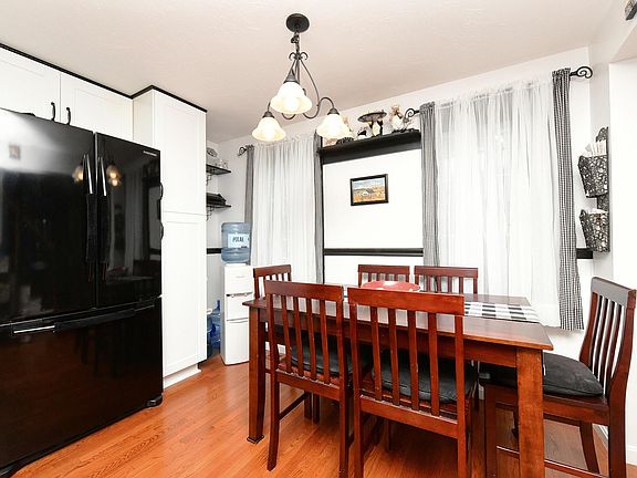 5th image of 100 Bournedale Road