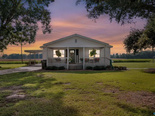 205 County Road 116, Centre, AL 35960