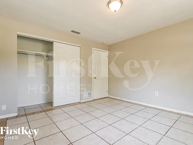14300 Iroquois Ave — Photo 14