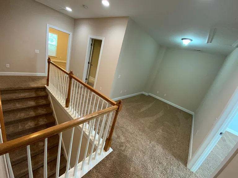 10220 Vanguard Pkwy — Photo 24