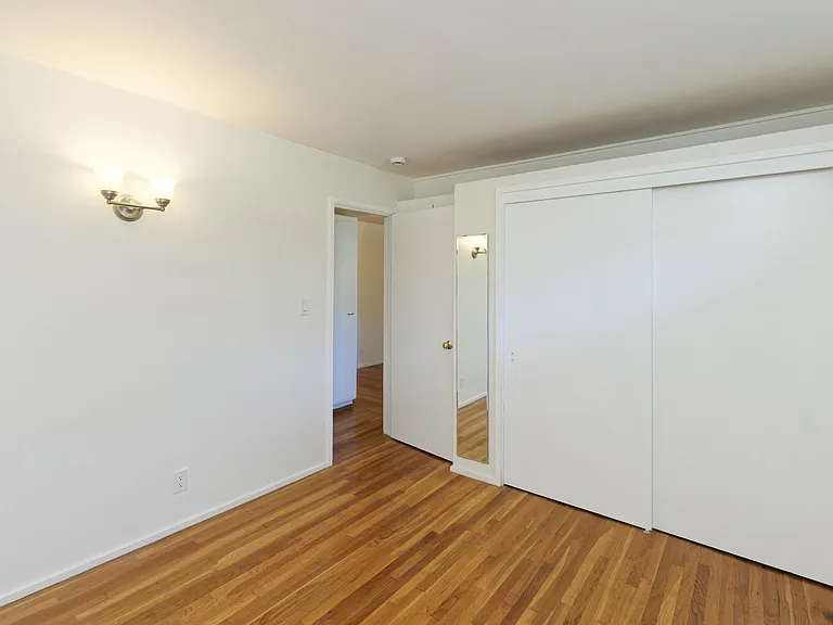 2901 Claremont Ave — Photo 16