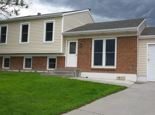 1145 Mesa Ct, Douglas, WY 82633