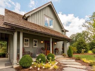 2 Cottage Walk Ln, Cashiers, NC 28717