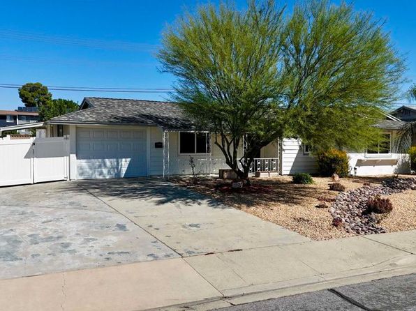 27086 Wentworth Dr, Sun City, CA 92586