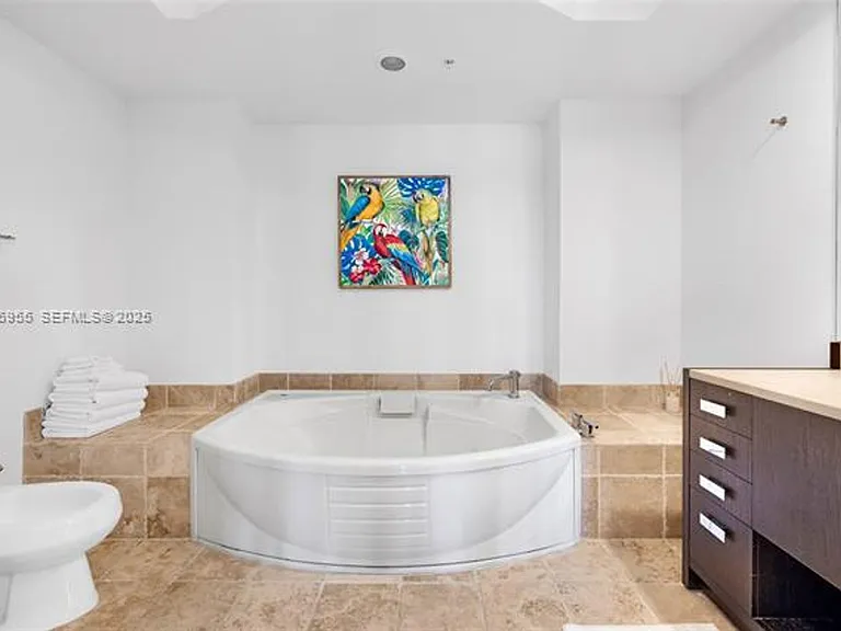18201 Collins Ave #902 — Photo 24