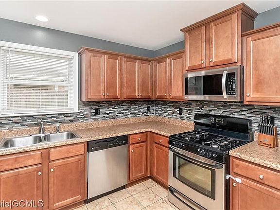 4th image of 9054 Dawes Oak Dr