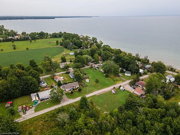 4th image of 12 Canada Rd