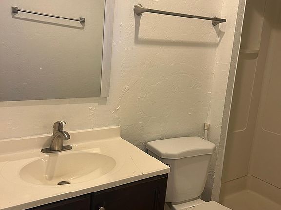 3rd image of 9750 Hefner Village Blvd