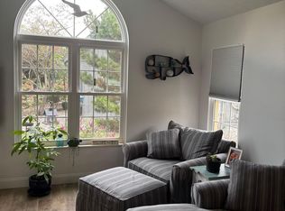 202 Pine Ridge Ct, Bellefontaine, OH 43311