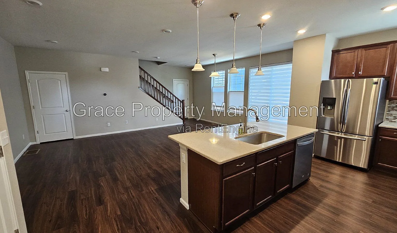 3 bed, 2.5 bath, 1698 sqft, $2,895 — Photo 2