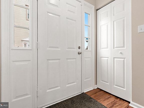 3rd image of 3133 Beaverwood Ln