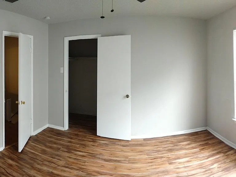 back bed room panoramic view