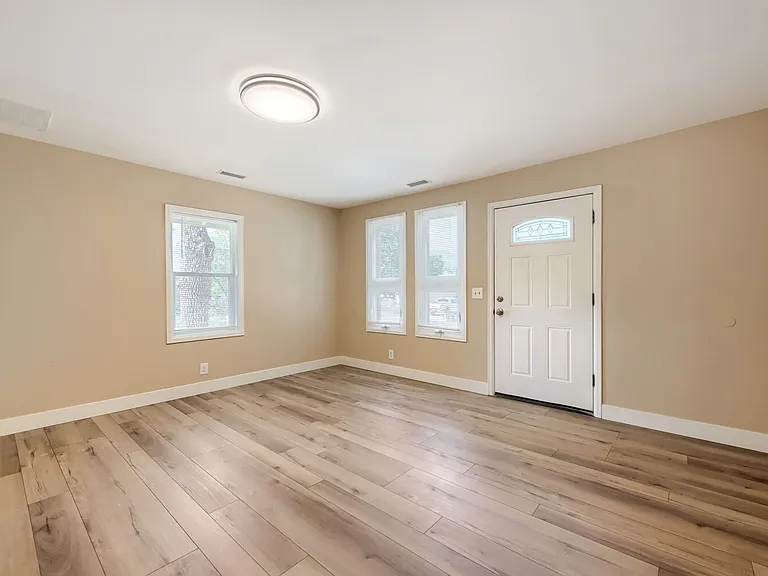 707 S Royer St — Photo 6