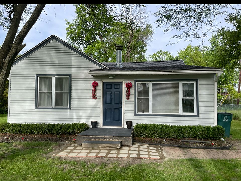 1st image of 3316 Helena Dr