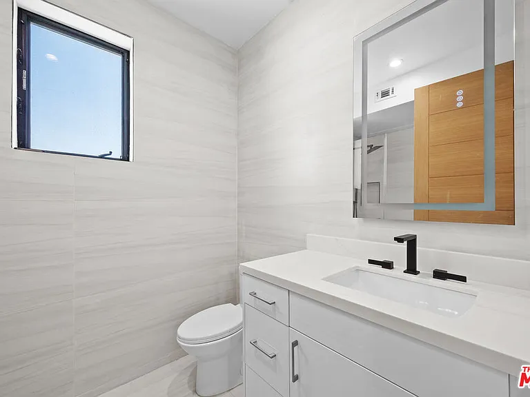 2123 S Cloverdale Ave #1 — Photo 12