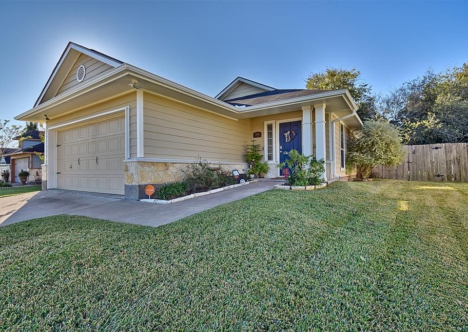 1st image of 306 Ava Dr