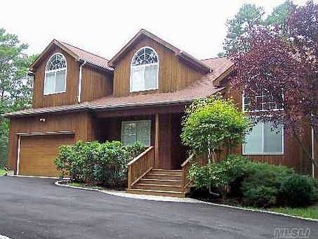 1st image of 7 Jeffrey Ln