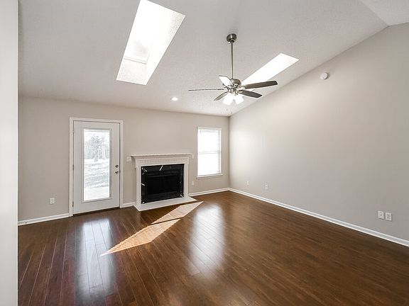 5th image of 8442 Sugartree Dr