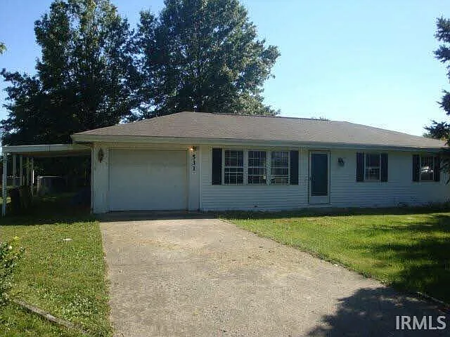 531 Colony Dr photo 1