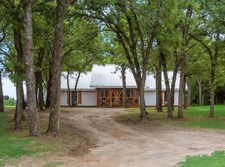 1402 Posey Brewer Rd, Sunset, TX 76270