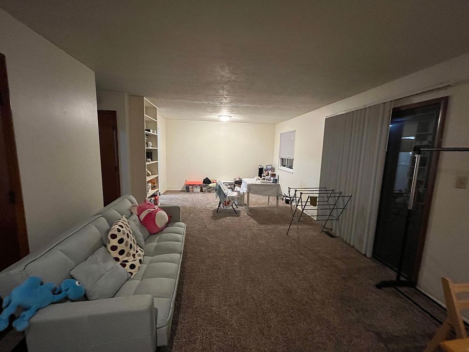 2nd image of 3209 East10th St #W9