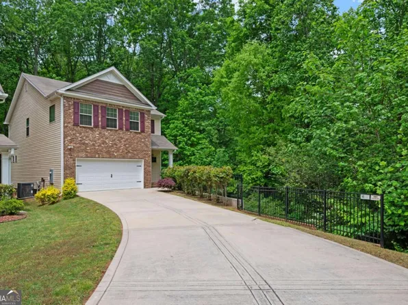 5729 Westin Cir, Flowery Branch, GA 30542