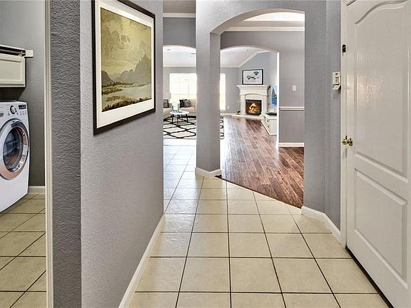 2nd image of 320 Cave River Dr