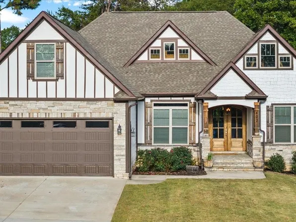 402 Copper Creek Cir, Inman, SC 29349