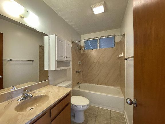 3rd image of 45067 Kaneohe Bay Dr