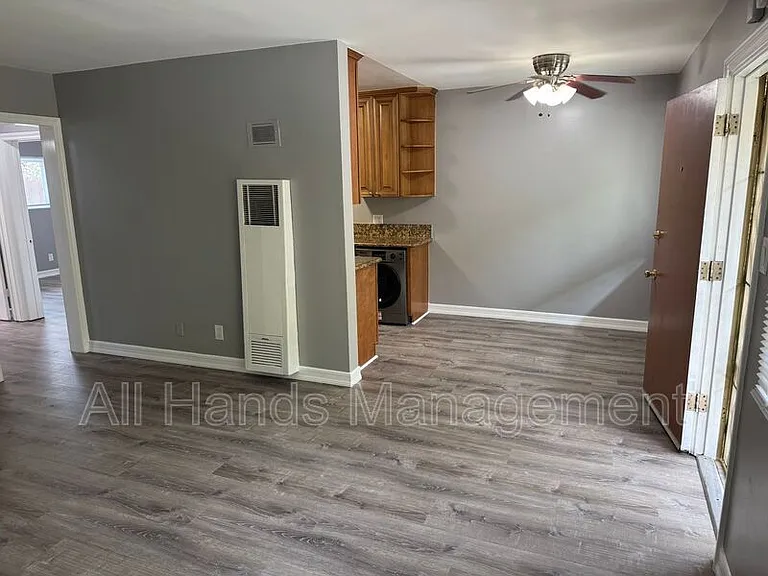 3025 E 5th St #1 — Photo 2