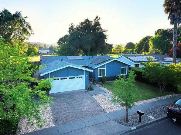 1031 Century Dr, Napa, CA 94558