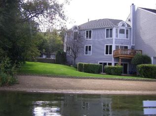 26505 N Il Route 83 UNIT F, Mundelein, IL