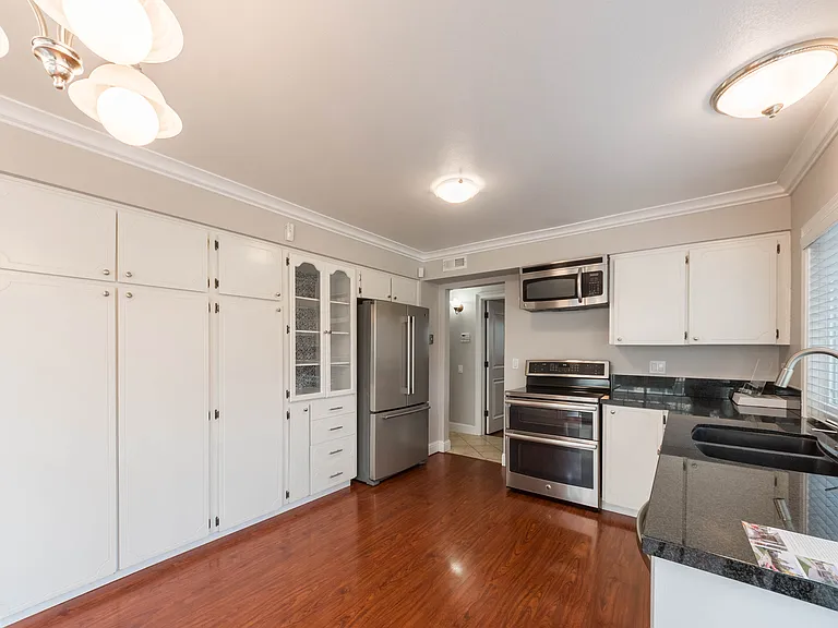 6117 Lean Ave — Photo 6