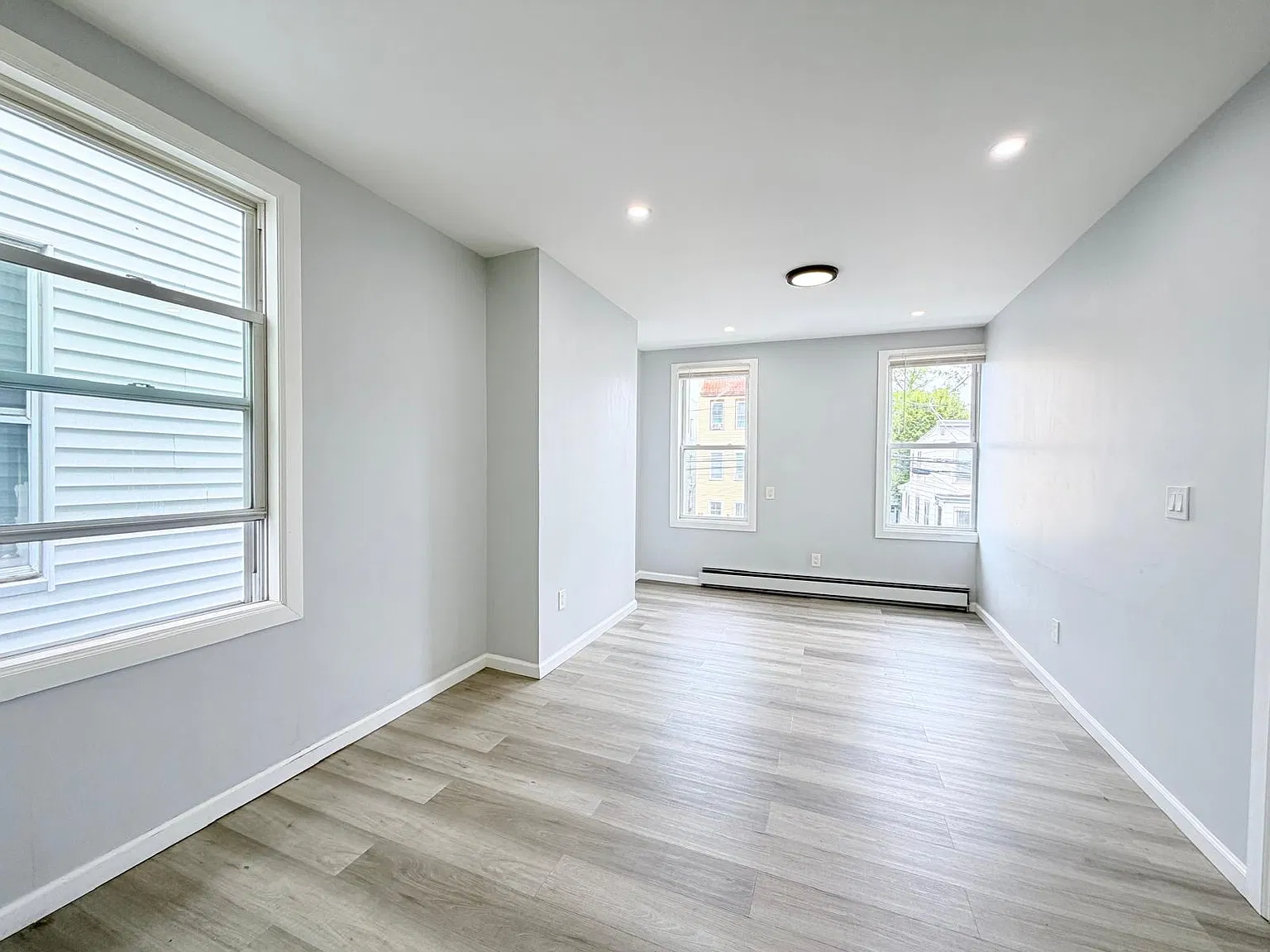 91 Stevens Ave — Photo 4